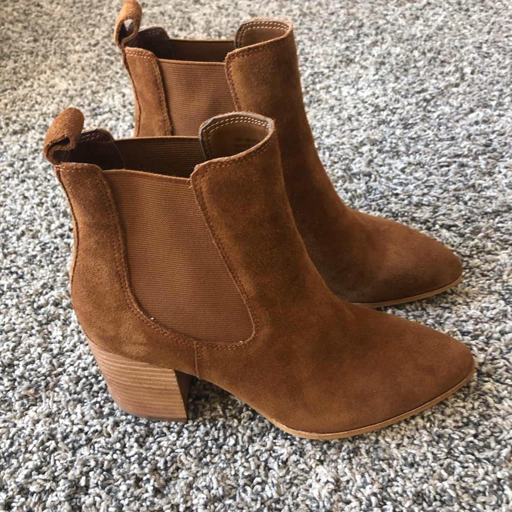 Steve Madden Addy Cognac Suede Bootie
